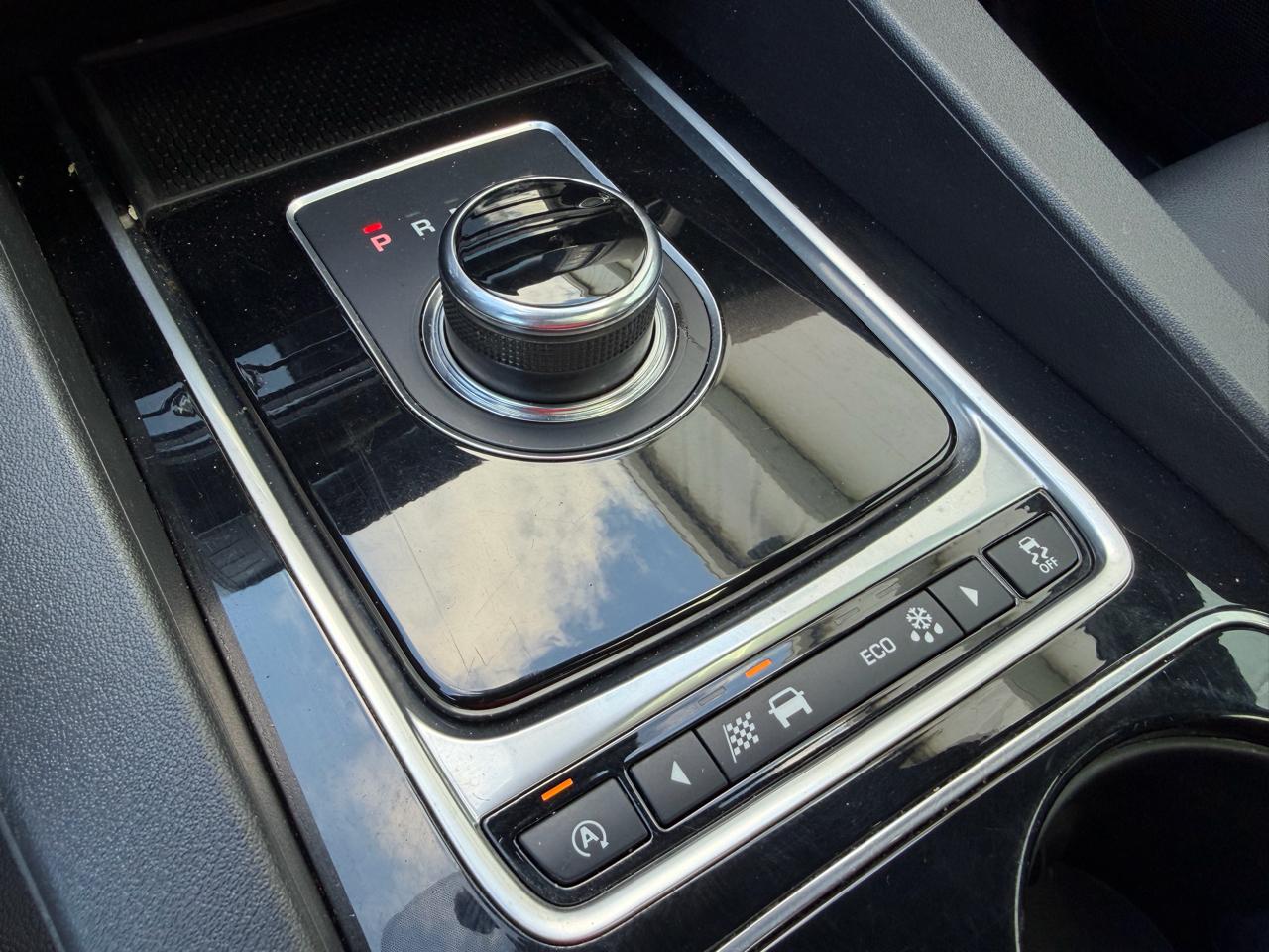 Jaguar F-Pace 20d Premium AWD 2017