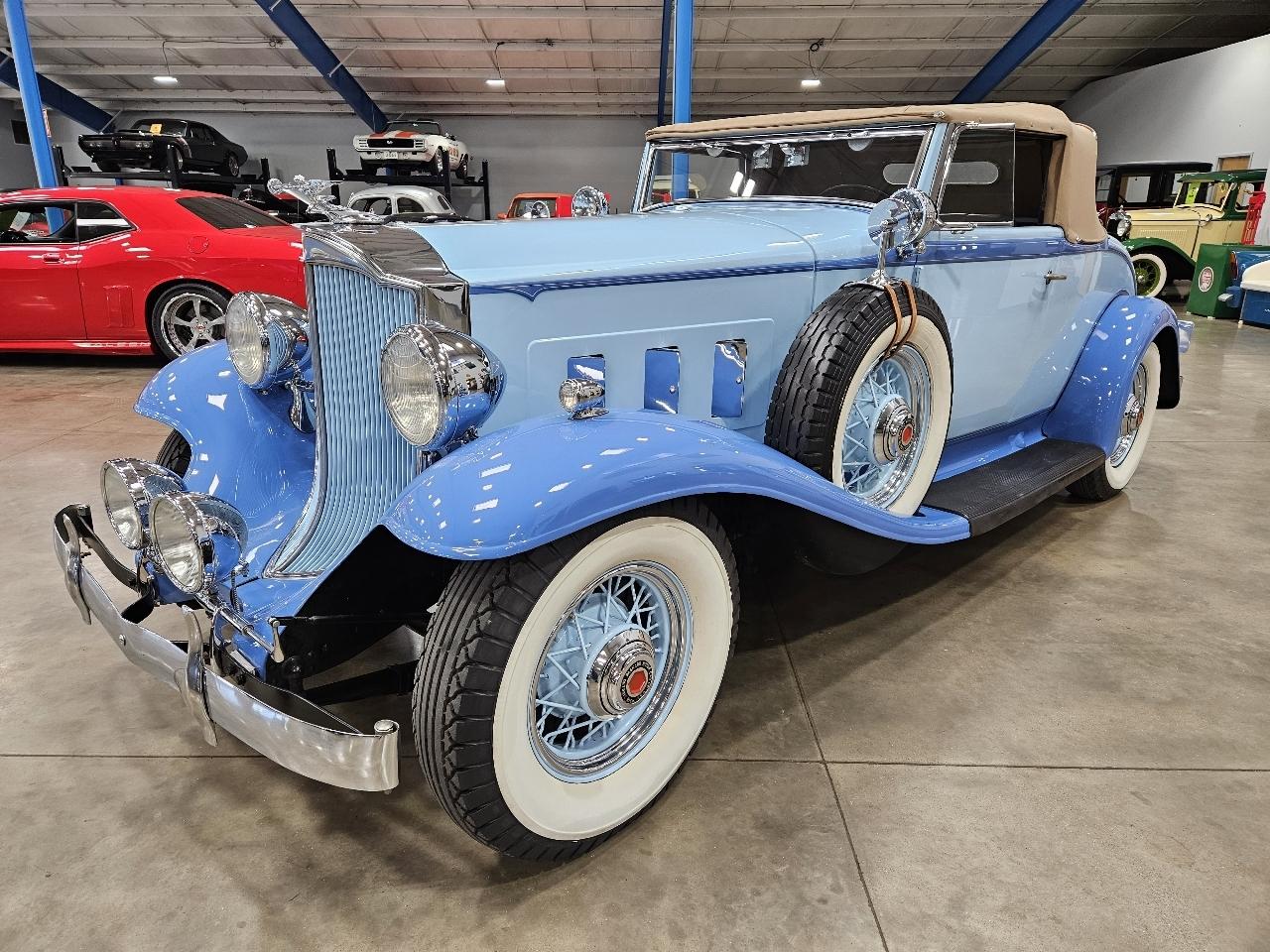 Packard Deluxe 8  1932