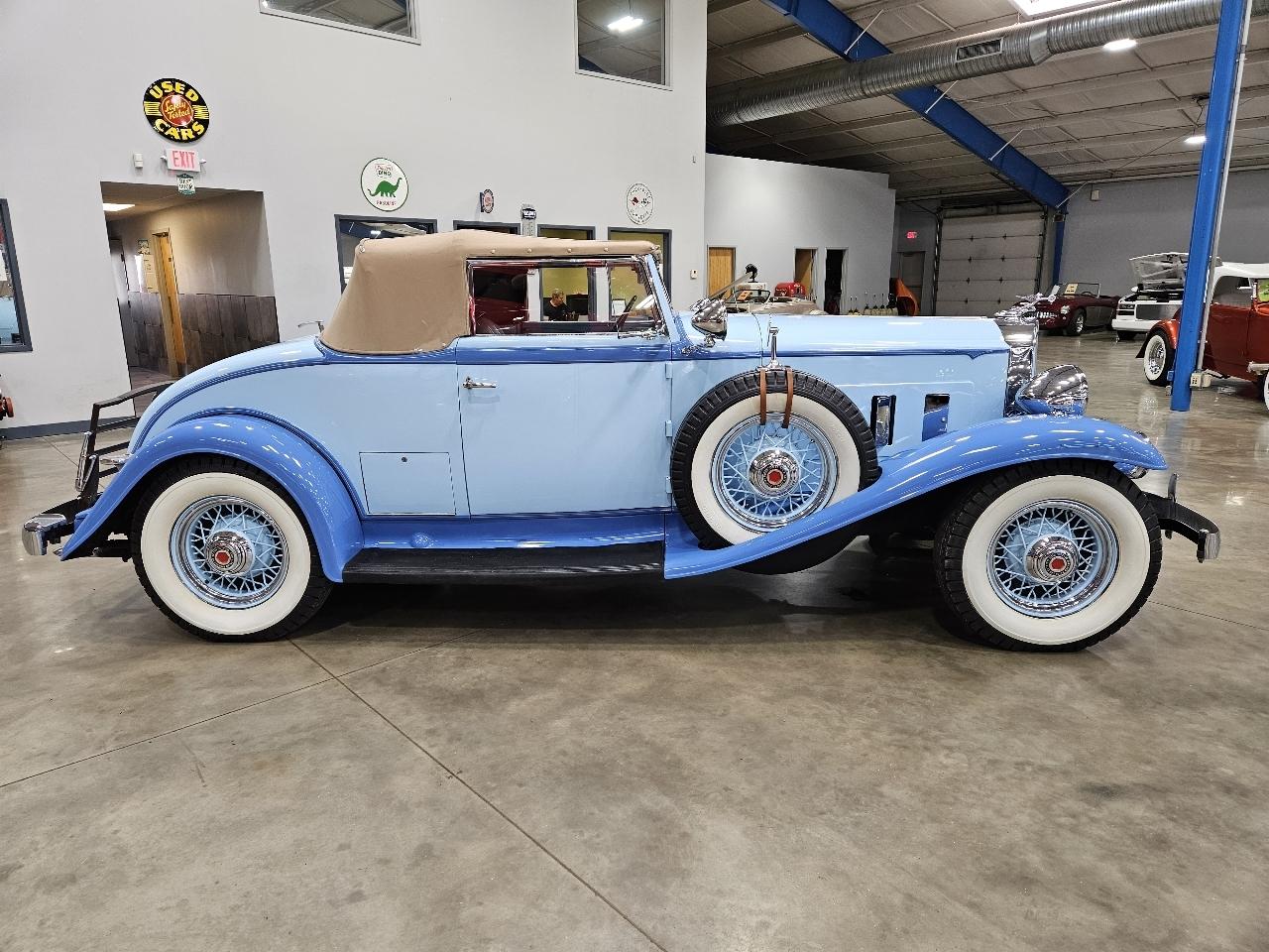 Packard Deluxe 8  1932