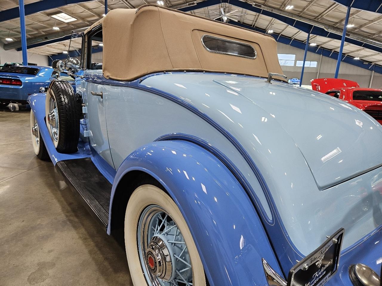 Packard Deluxe 8  1932