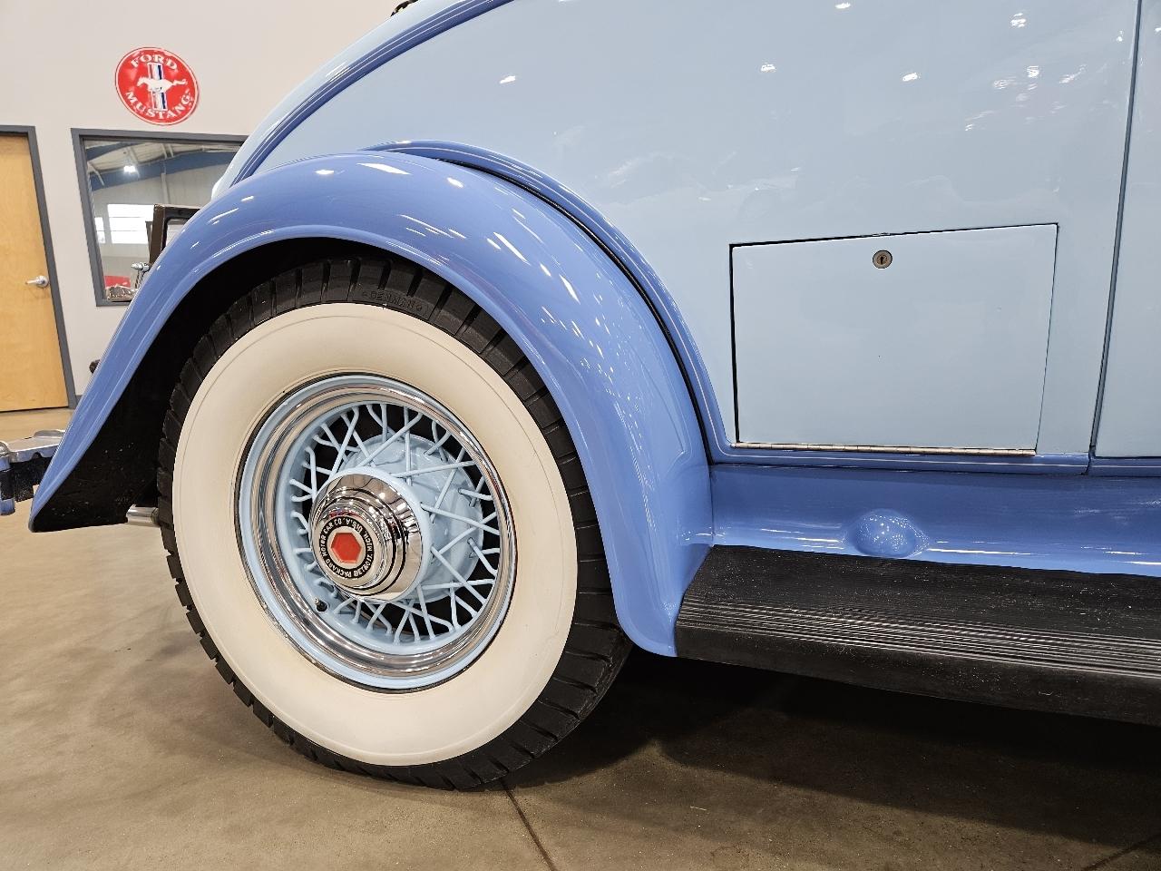 Packard Deluxe 8  1932