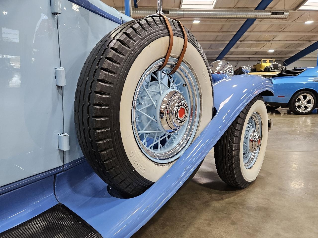 Packard Deluxe 8  1932