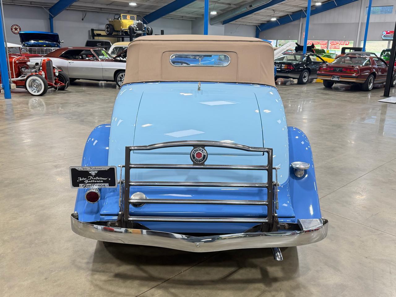 Packard Standard Eight  1932