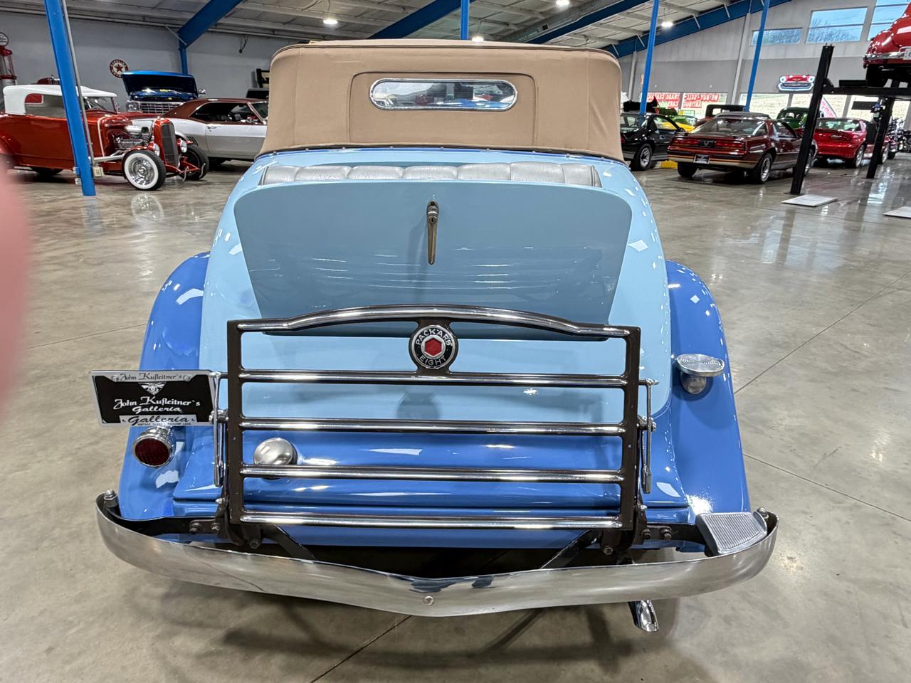 Packard Standard Eight  1932