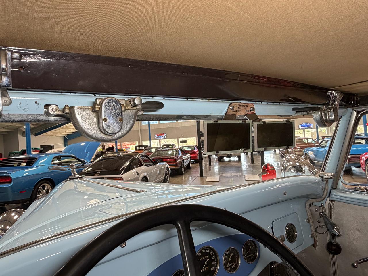 Packard Standard Eight  1932