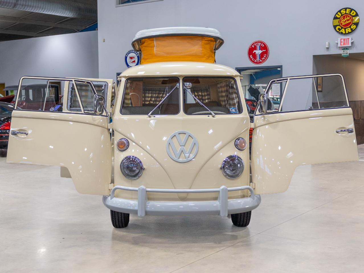 Volkswagen Westfalia Camper  1967