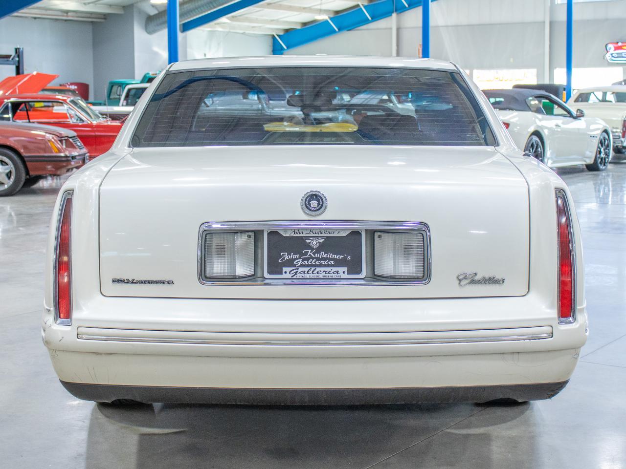 Cadillac DeVille 4dr Sdn 1998