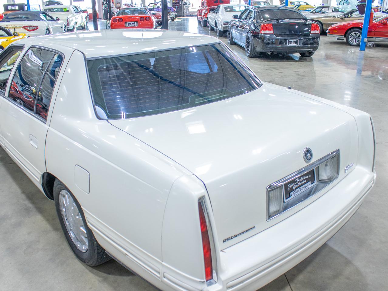 Cadillac DeVille 4dr Sdn 1998