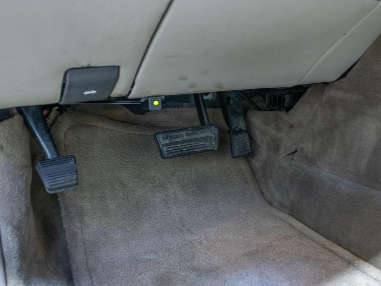 Cadillac DeVille 4dr Sdn 1998