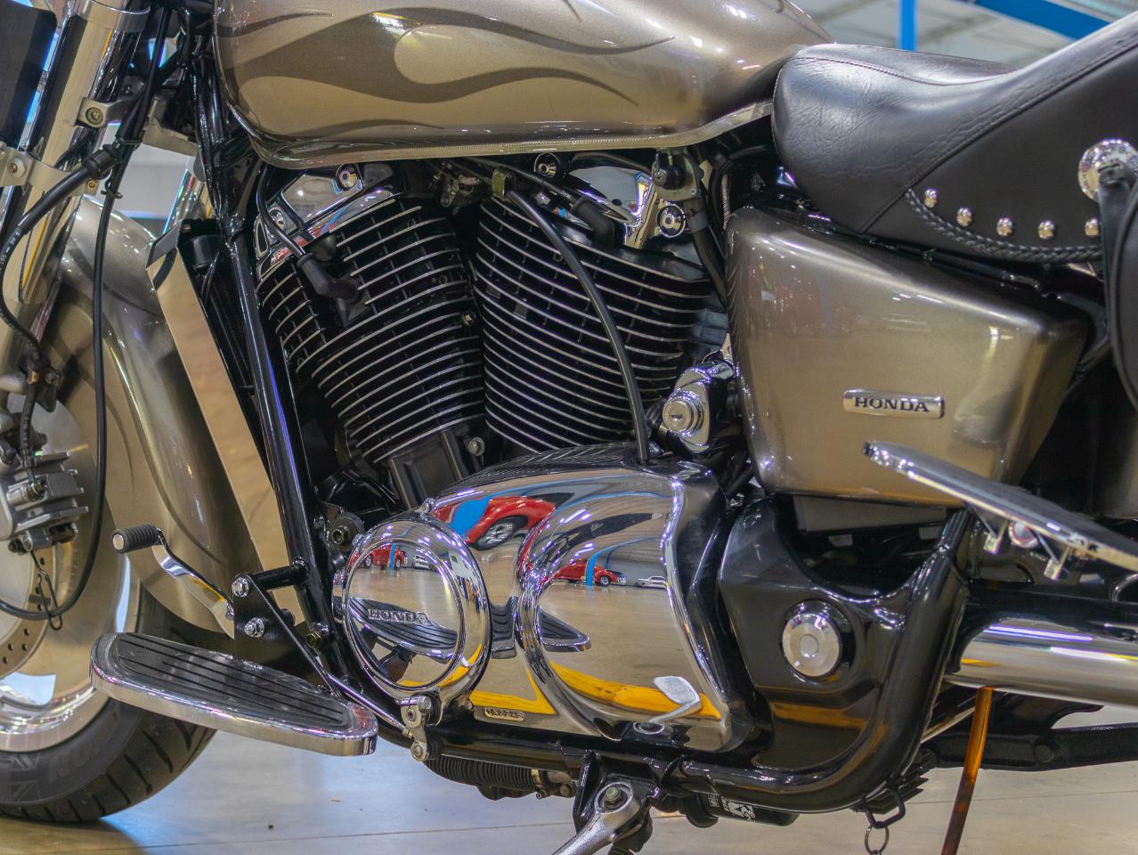 Honda VT1100C2  2006