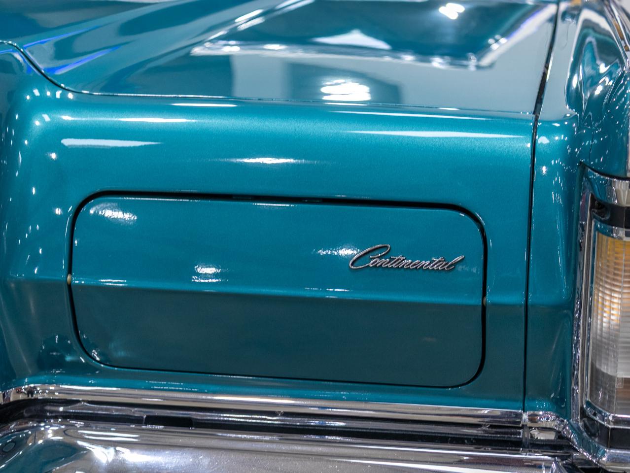 Lincoln Continental Mark III  1969