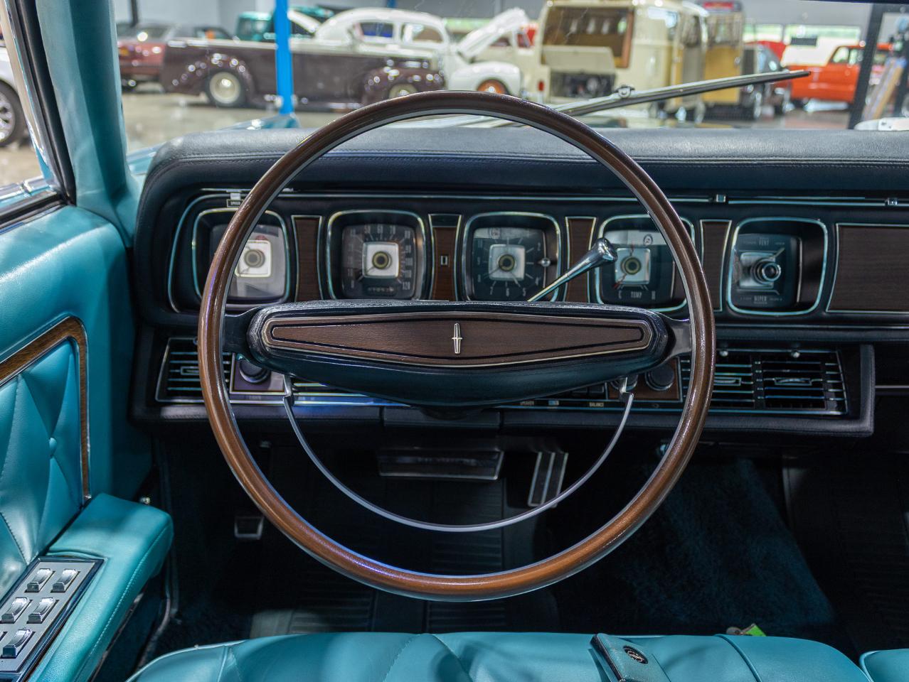 Lincoln Continental Mark III  1969