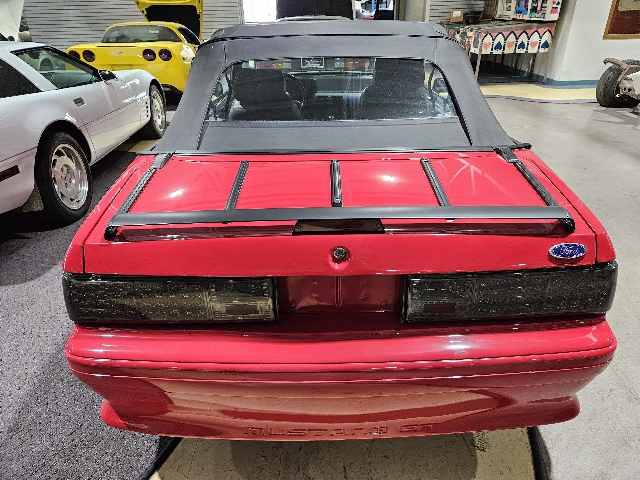 Ford Mustang GT convertible 1989