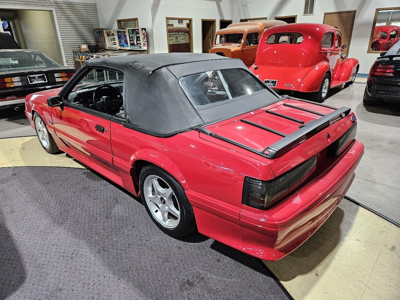Ford Mustang GT convertible 1989