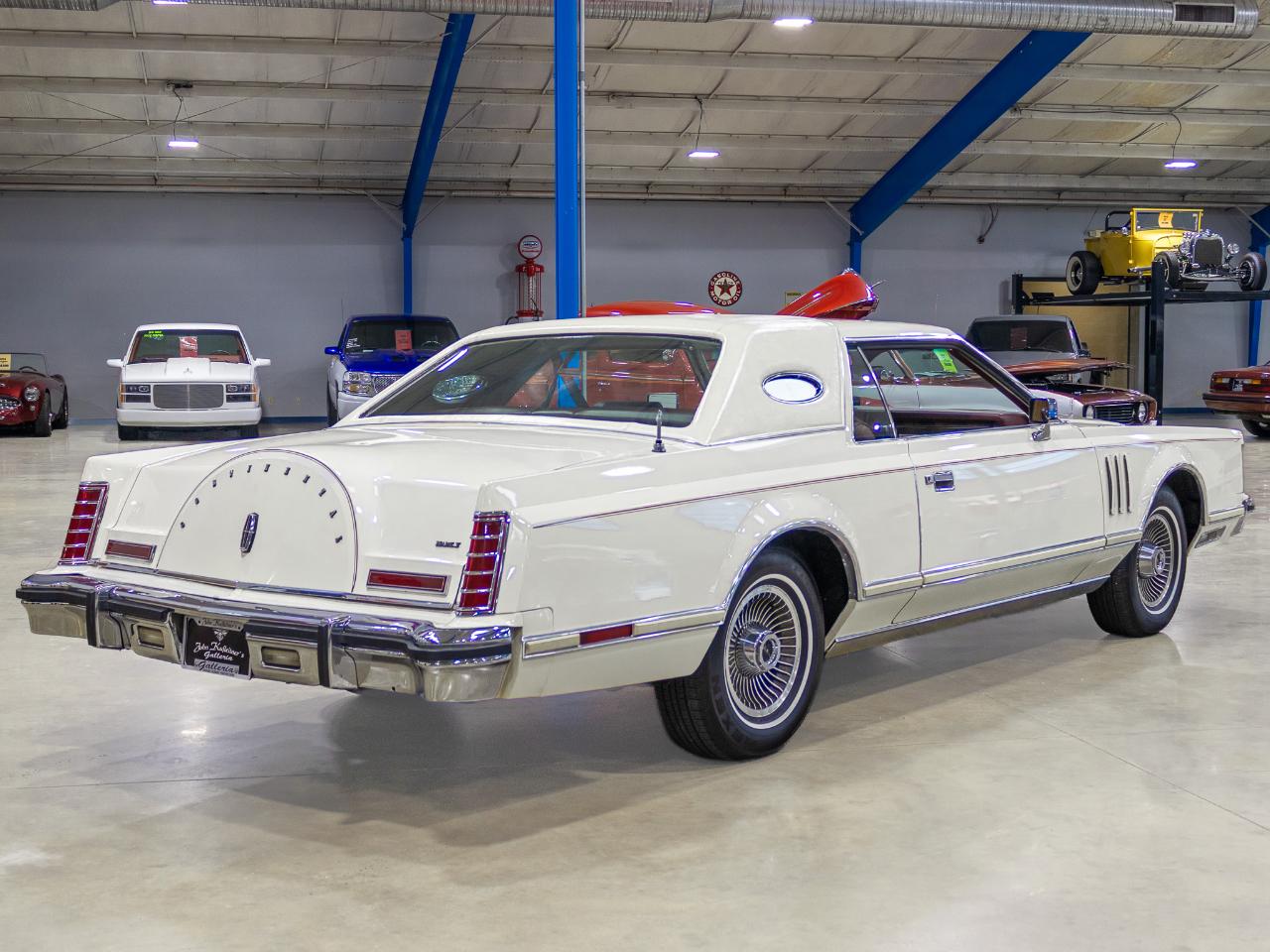 Lincoln Mark V  1977