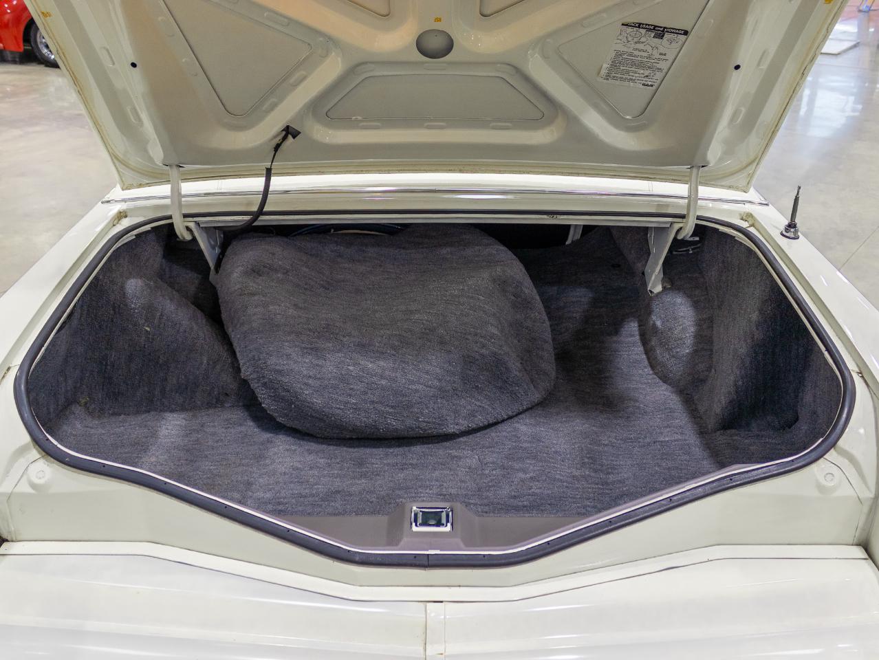 Lincoln Mark V  1977