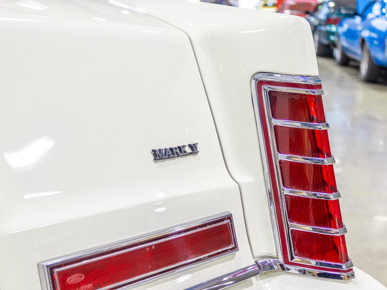 Lincoln Mark V  1977