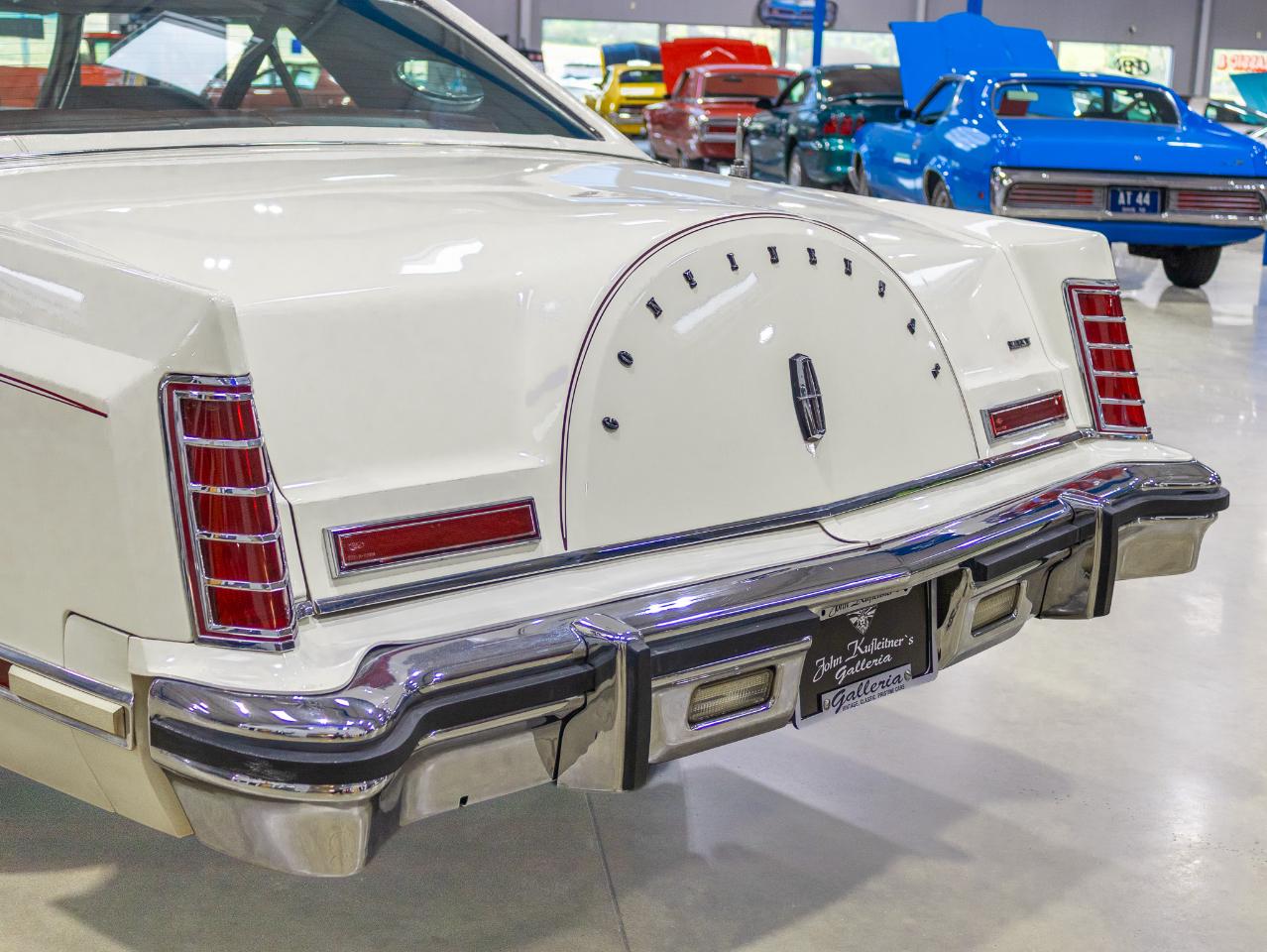 Lincoln Mark V  1977