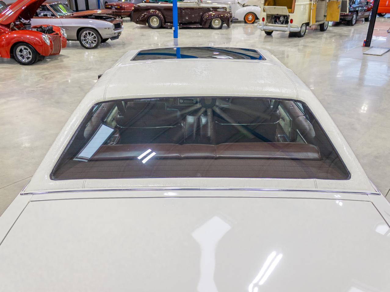 Lincoln Mark V  1977