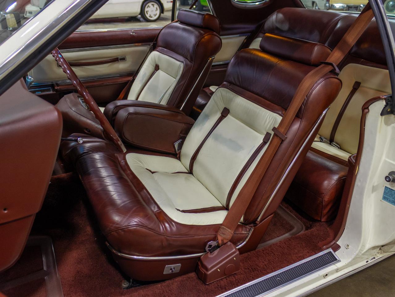 Lincoln Mark V  1977