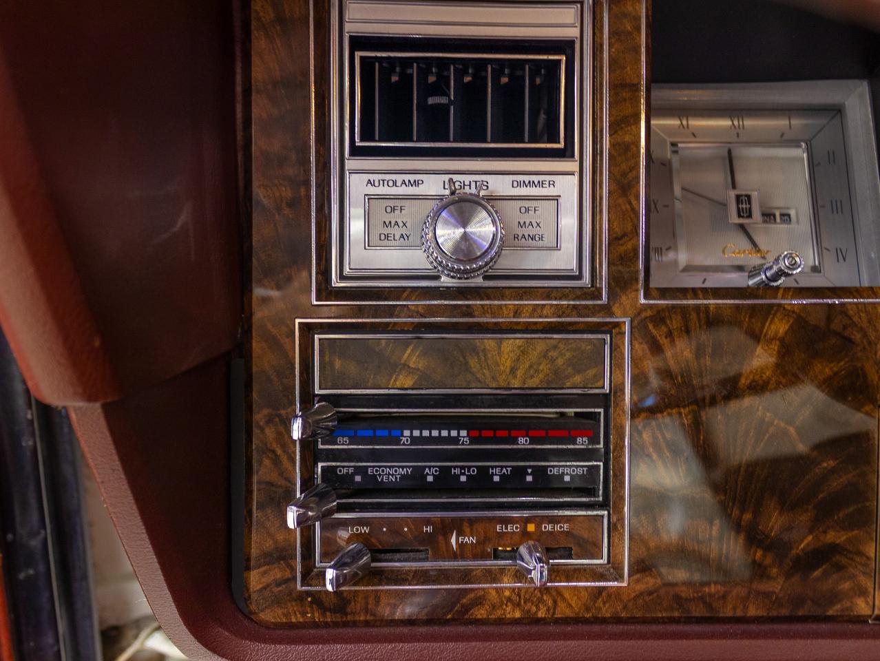 Lincoln Mark V  1977