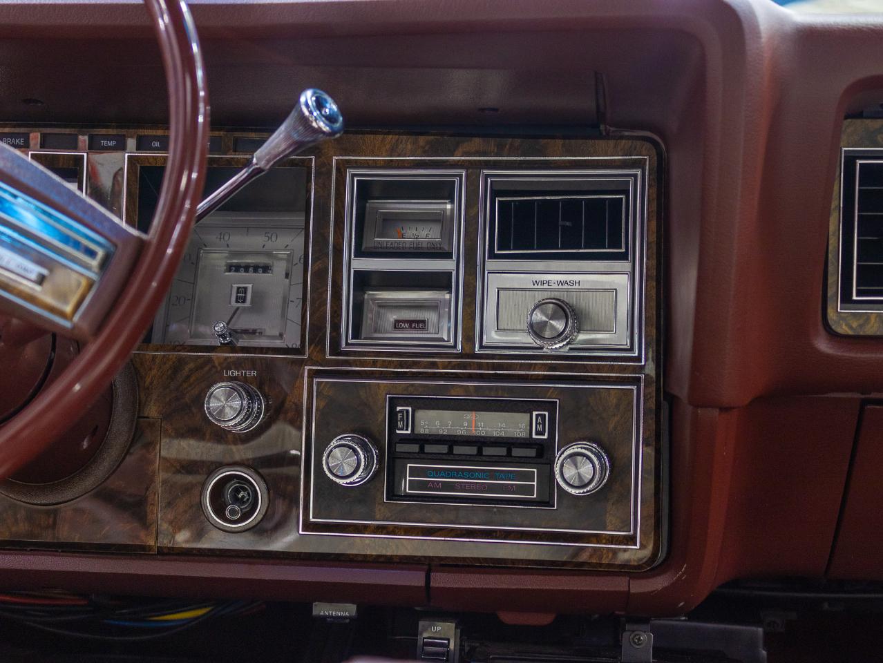 Lincoln Mark V  1977