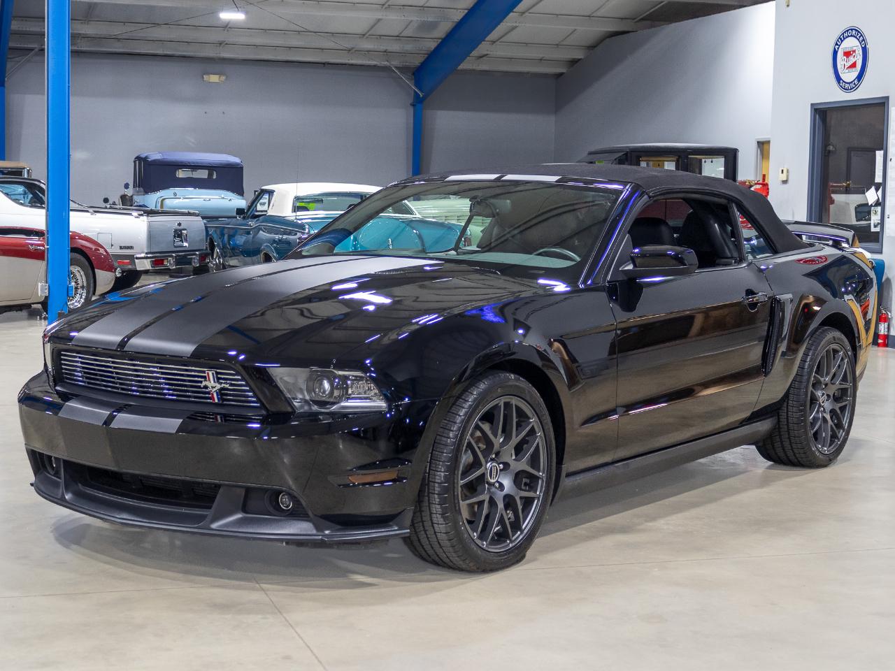 Ford Mustang  2011