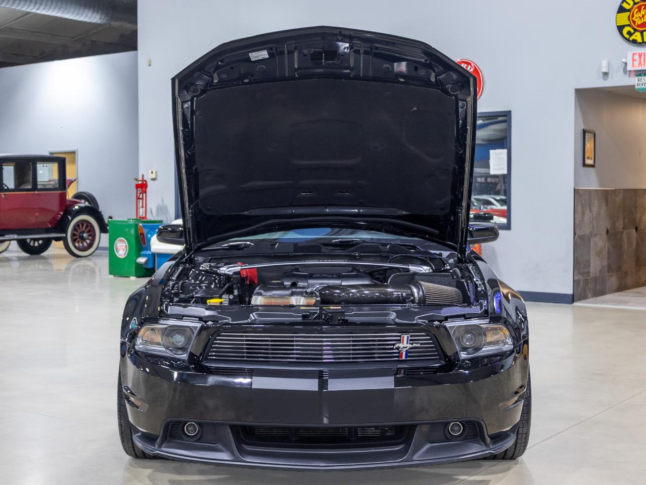 Ford Mustang  2011