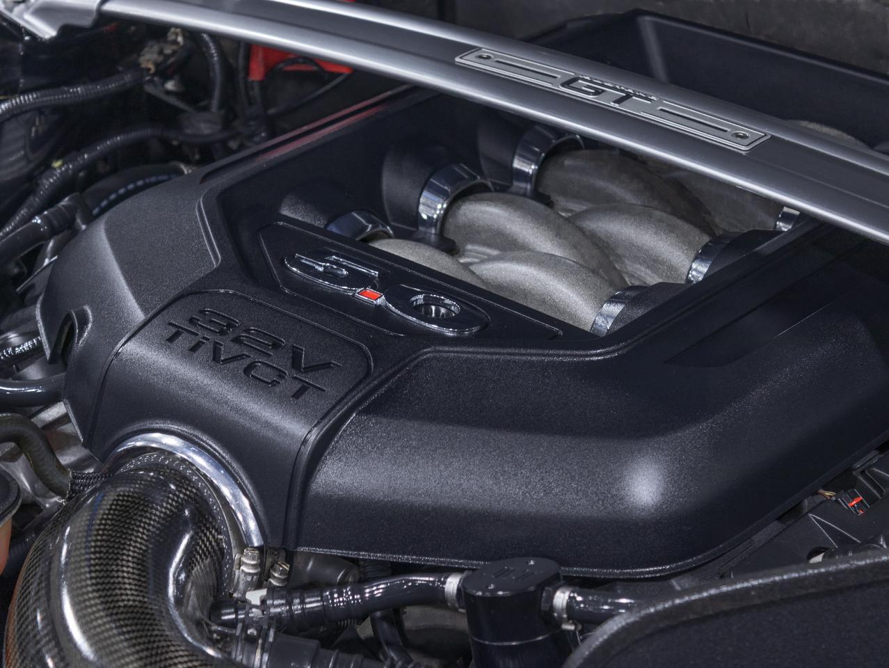 Ford Mustang  2011