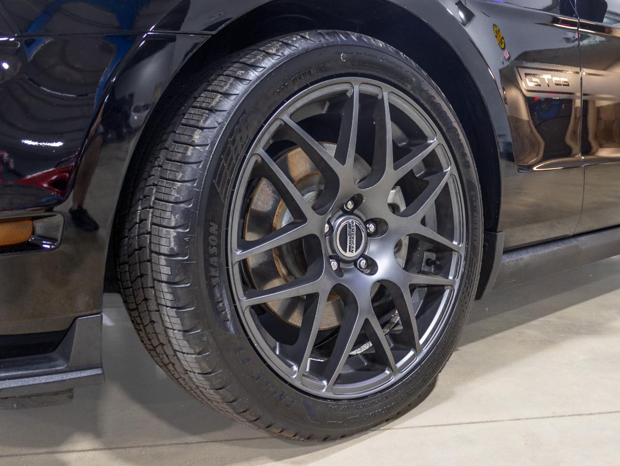 Ford Mustang  2011