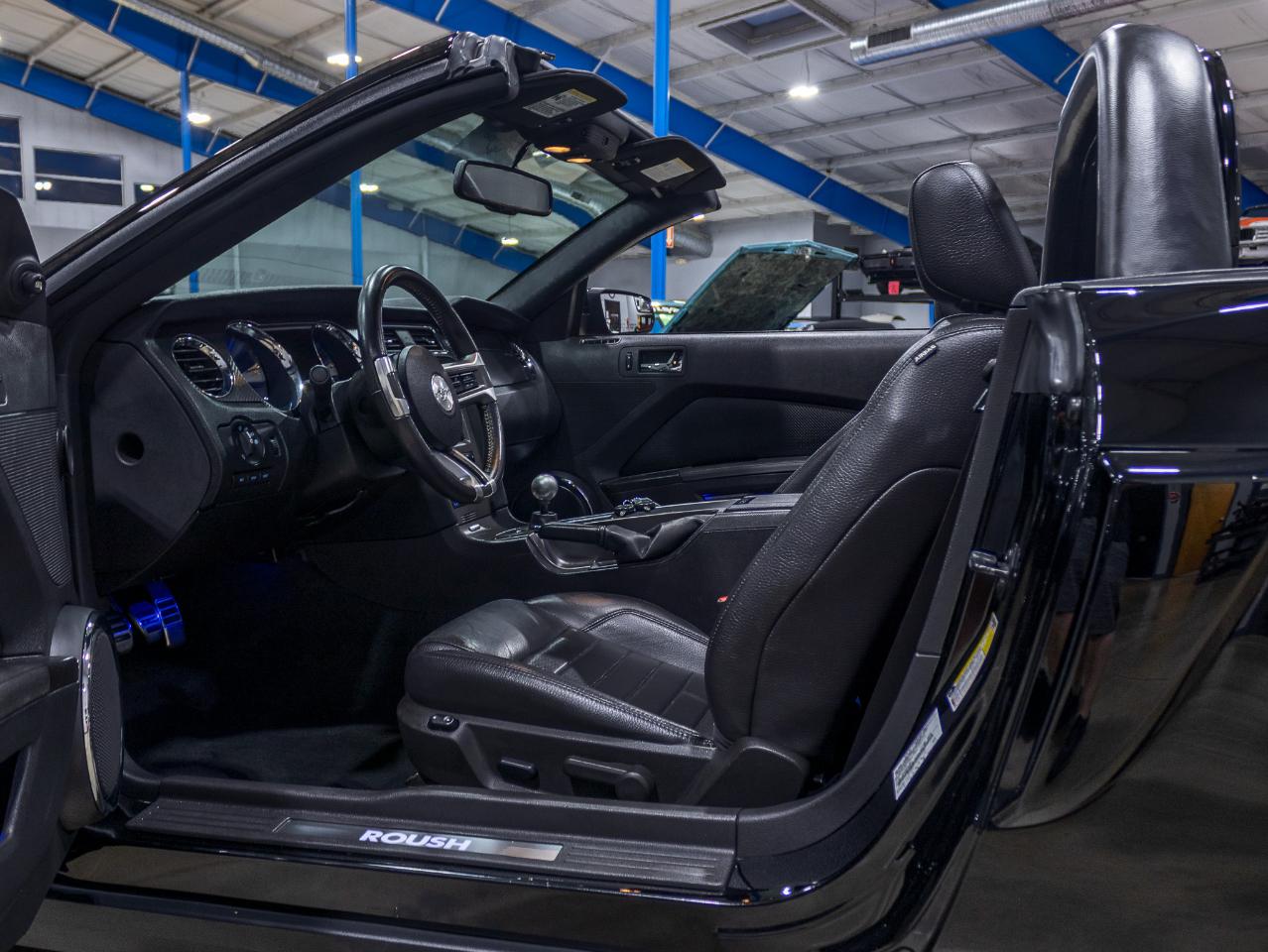 Ford Mustang  2011