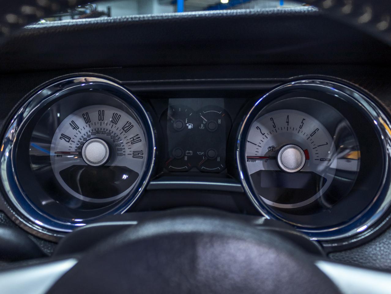 Ford Mustang  2011