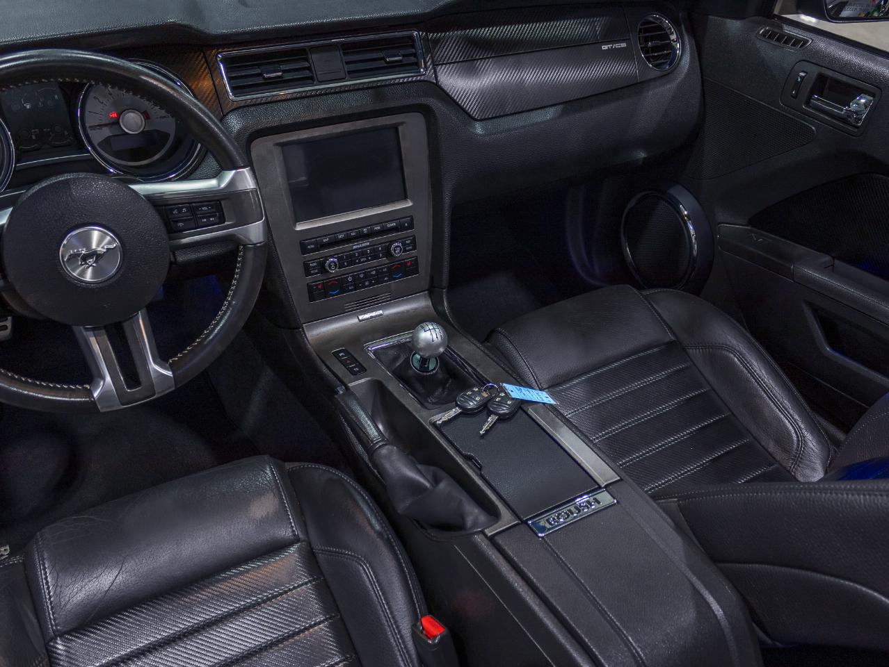 Ford Mustang  2011