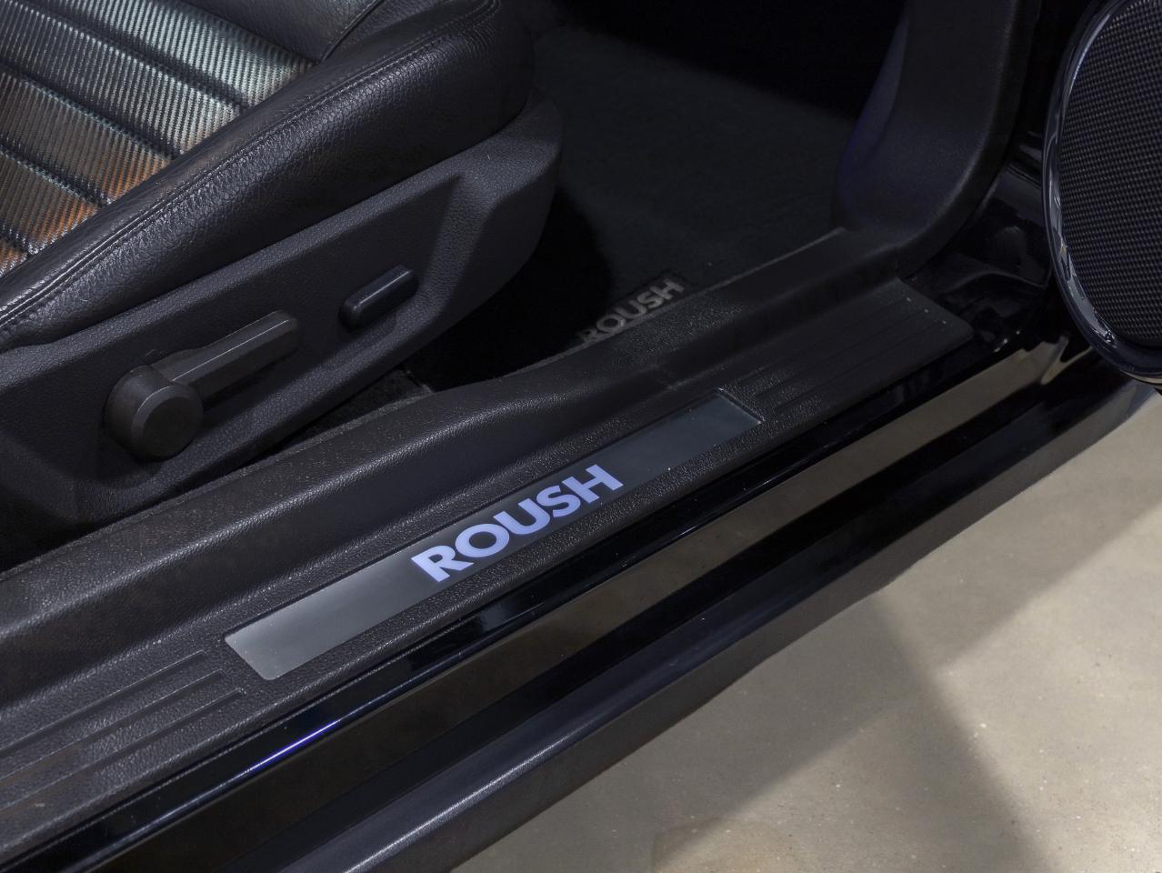 Ford Mustang  2011