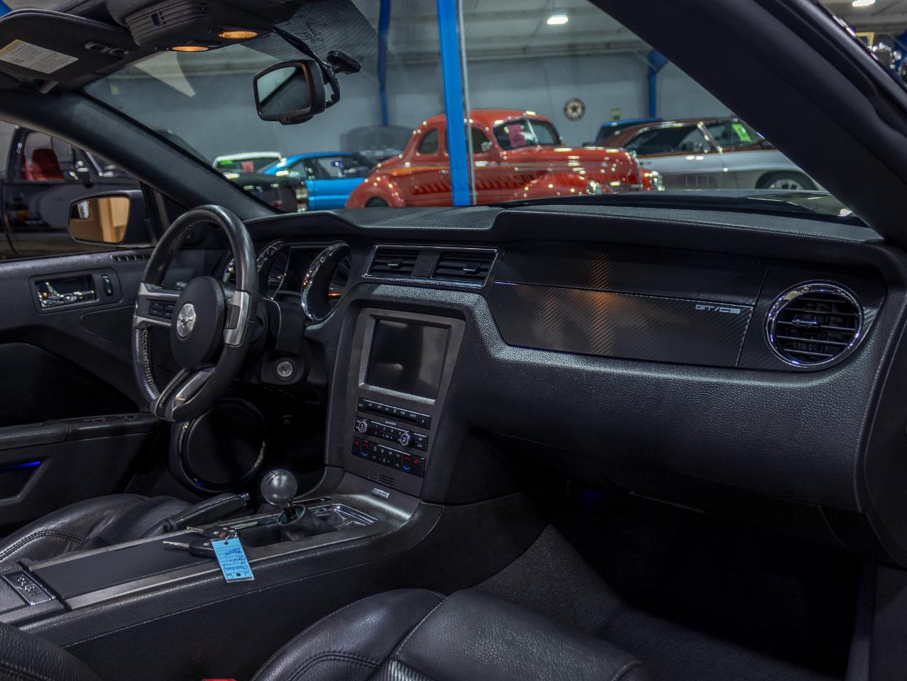 Ford Mustang  2011