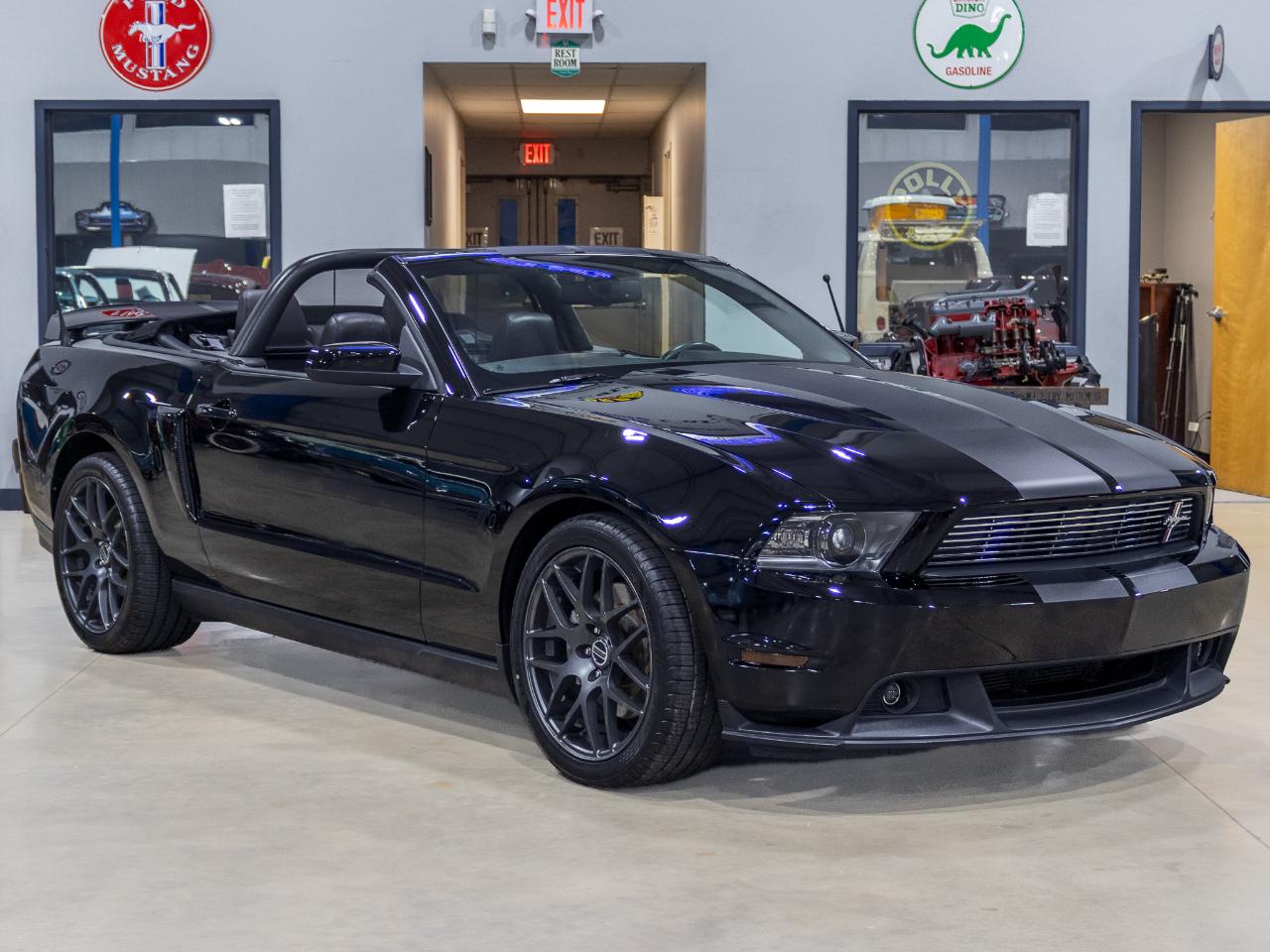 Ford Mustang  2011