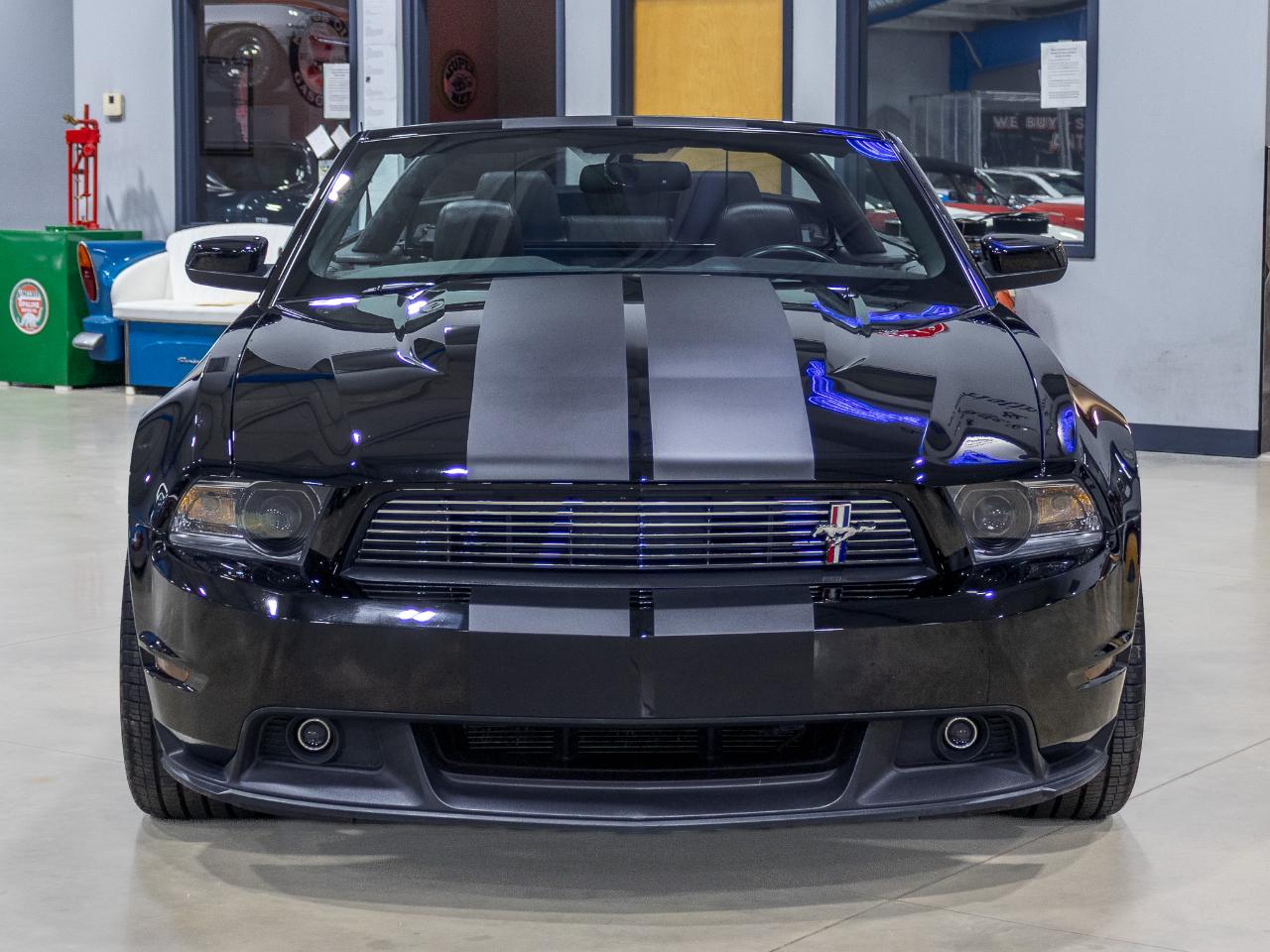 Ford Mustang  2011