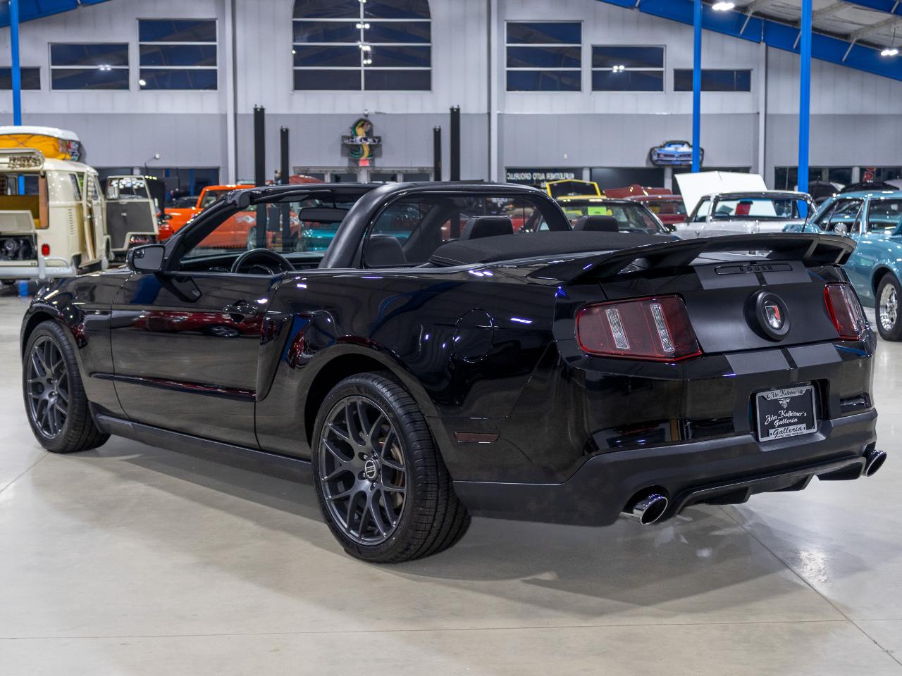 Ford Mustang  2011