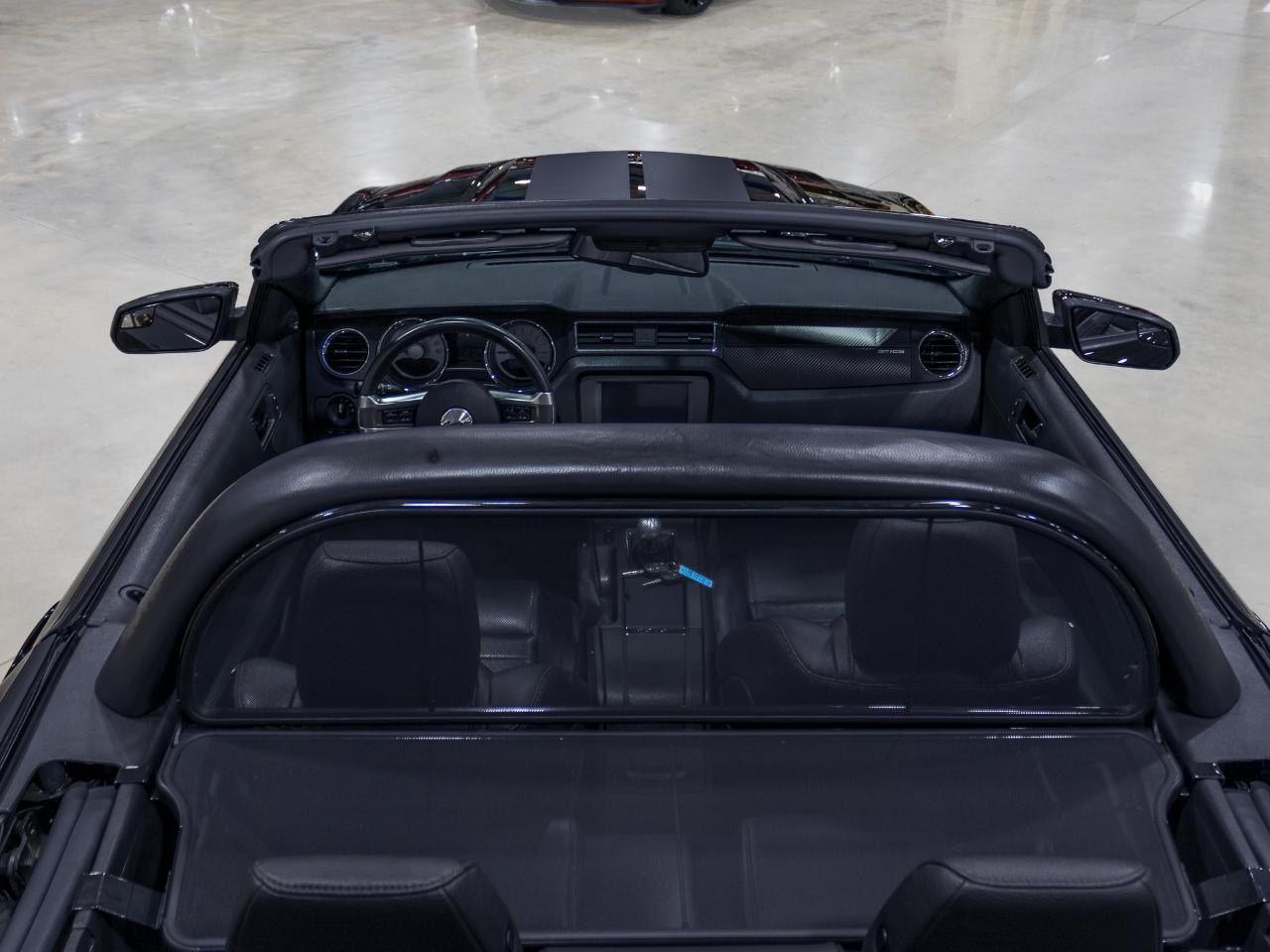 Ford Mustang  2011
