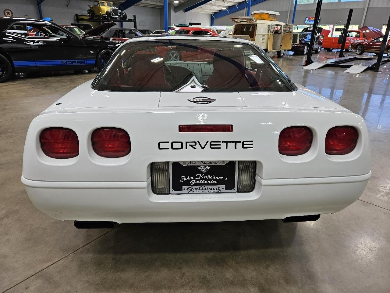 Chevrolet Corvette Stingray  1992