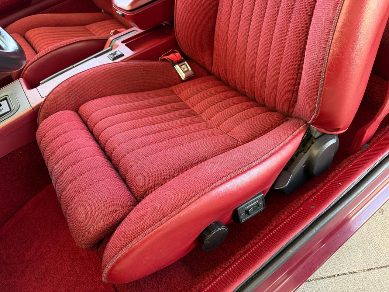 Ford Mustang LX 5.0L hatchback 1989