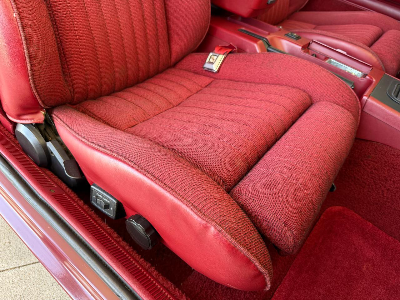 Ford Mustang LX 5.0L hatchback 1989