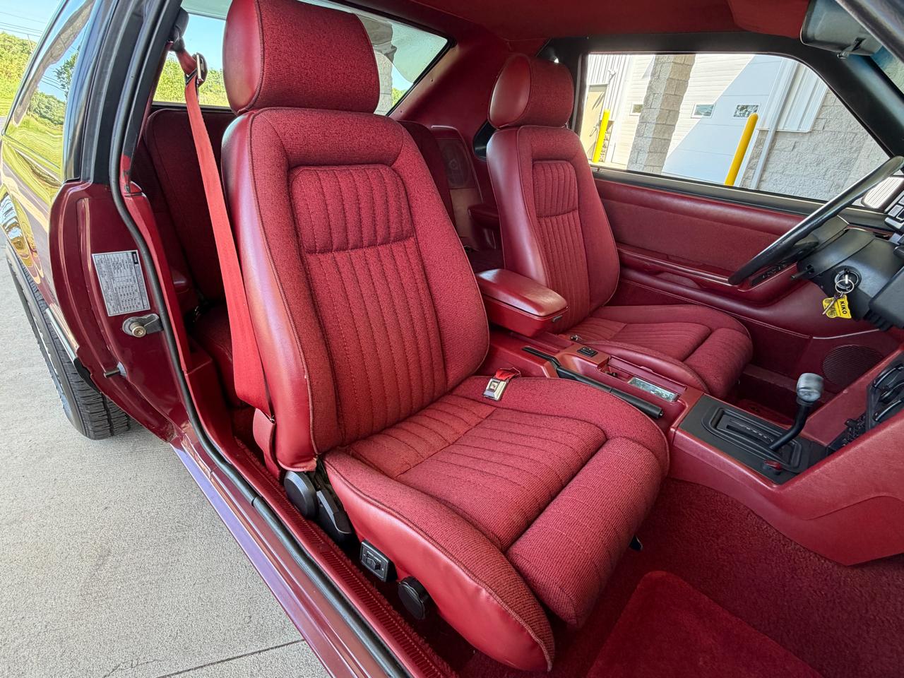 Ford Mustang LX 5.0L hatchback 1989