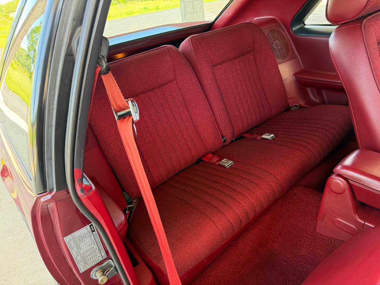 Ford Mustang LX 5.0L hatchback 1989