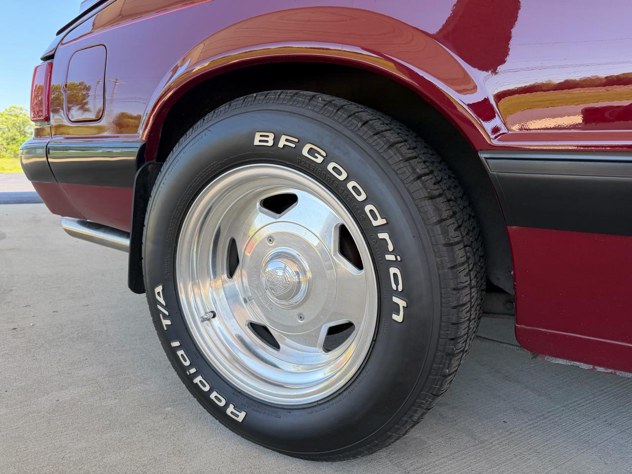 Ford Mustang LX 5.0L hatchback 1989