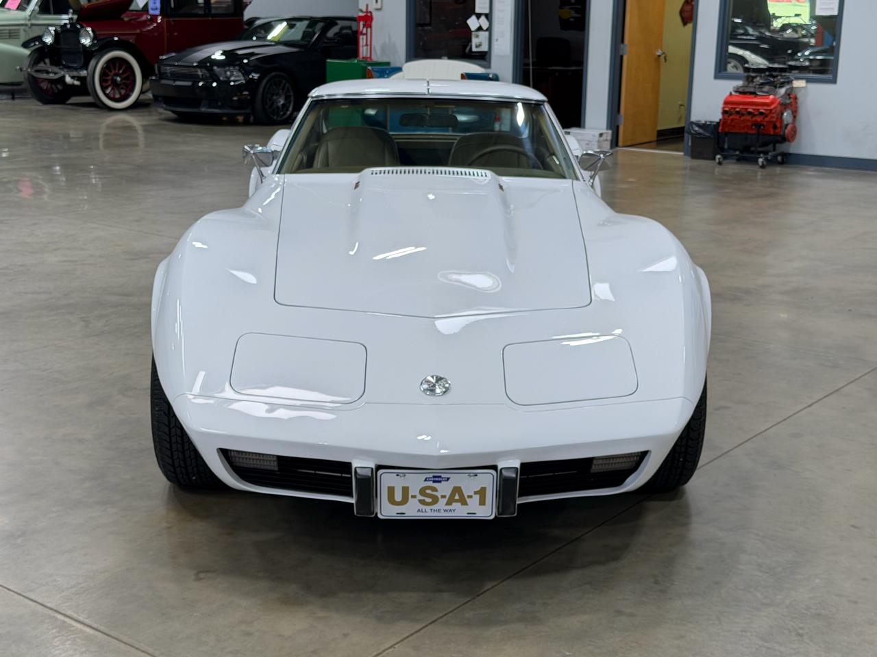 Chevrolet Corvette  1976