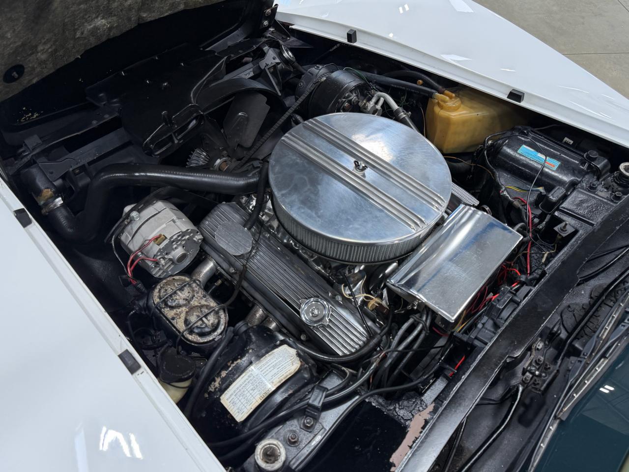 Chevrolet Corvette  1976