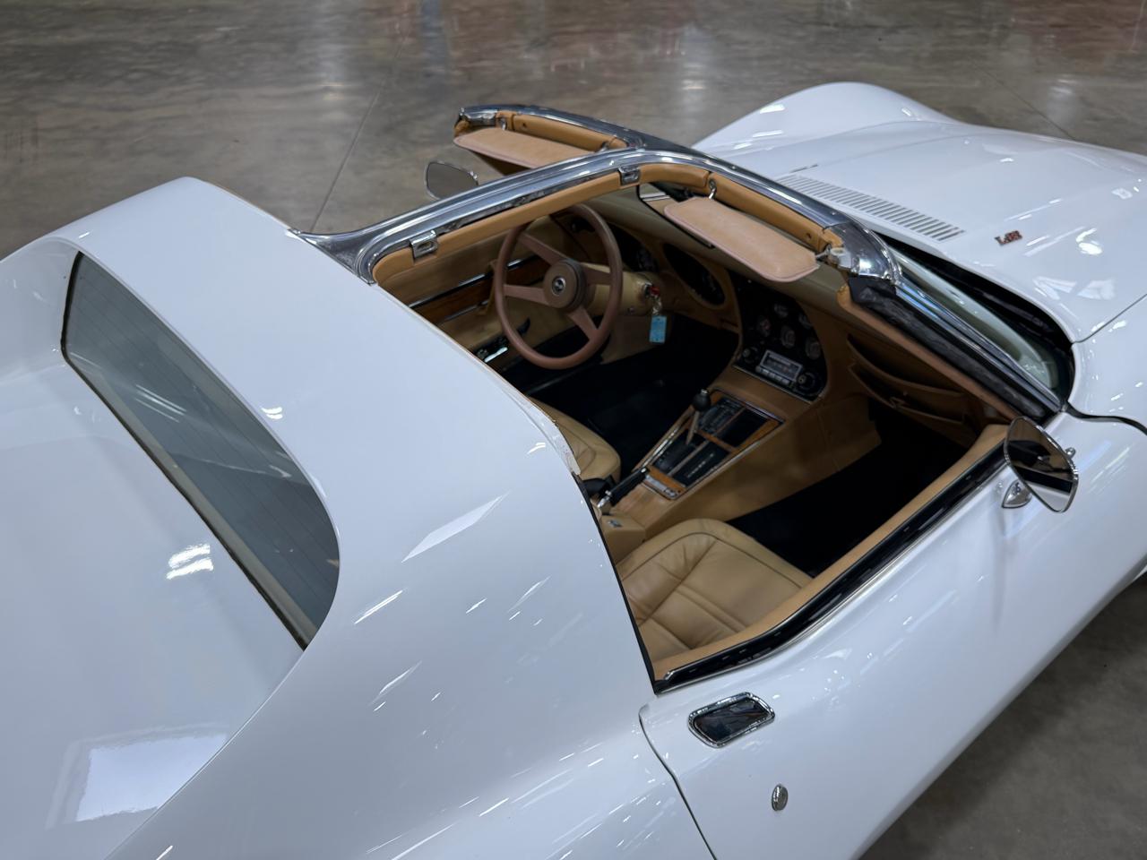 Chevrolet Corvette  1976