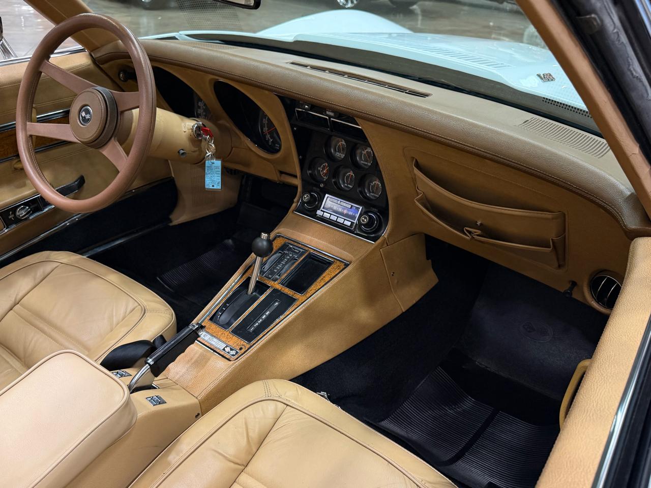 Chevrolet Corvette  1976