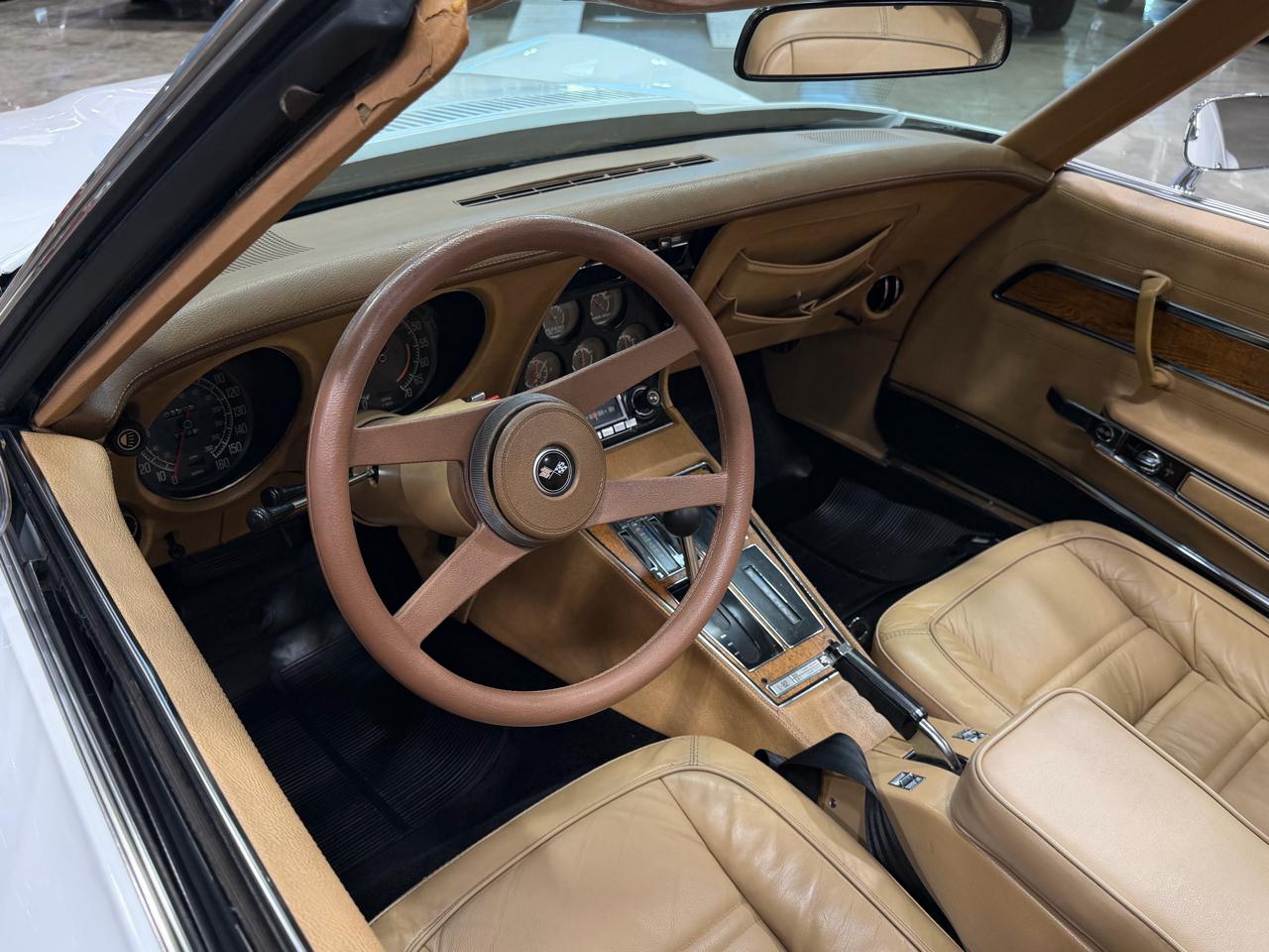 Chevrolet Corvette  1976